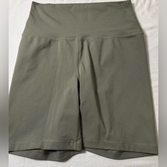 Yogalicious Pants - Yogalicious Lux Forest Green Biker Shorts Size Small
